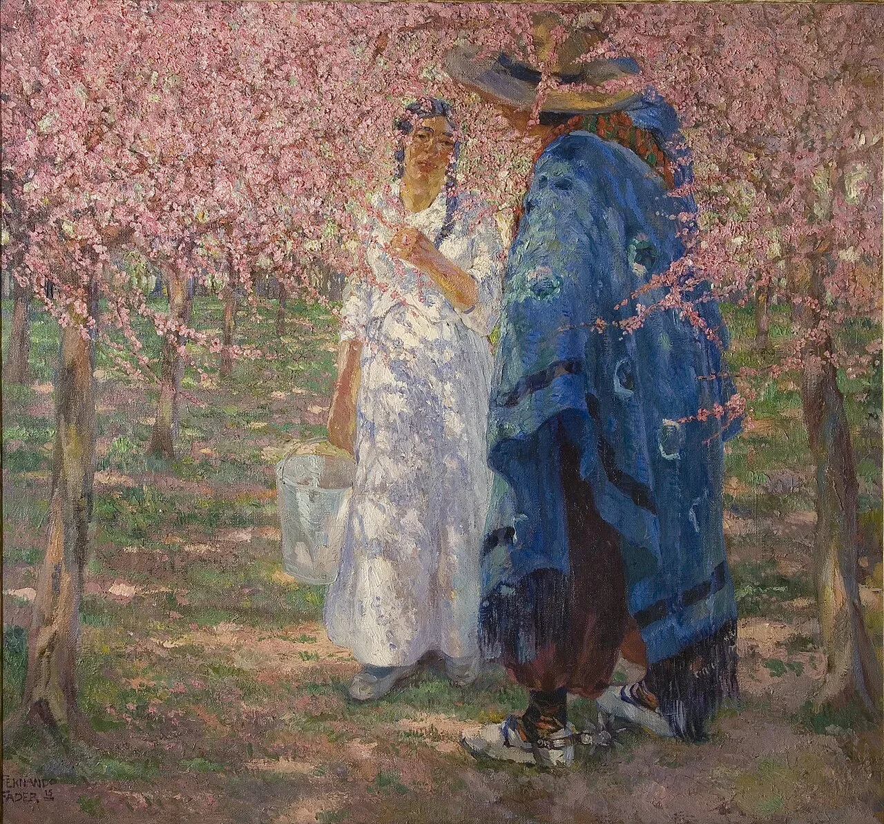 لوحة «بين أشجار الدرّاق المزهرة» لفرناندو فادير (1915)، رجل وامرأة يقفان تحت أزهار وردية