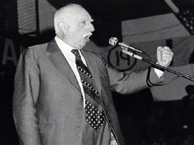 أوسكار ألندي، مؤسّس الحزب غير المهادن وقائده، نحو عام 1973