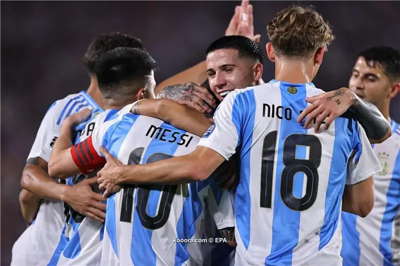 ميسي يقود الأرجنتين لاكتساح بوليفيا